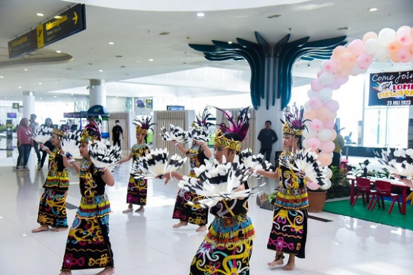 Peringati Hari Anak Nasional, Bandara AP1 Gelar Lomba Mewarnai hingga Pembagian Souvenir