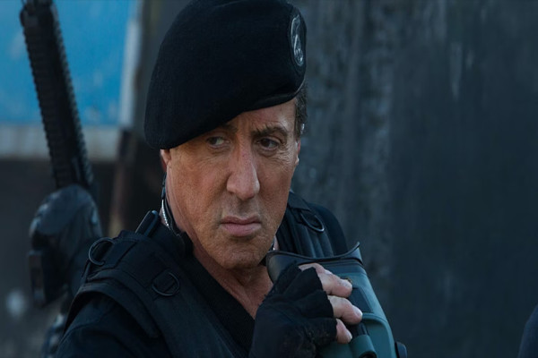 Super Badass, 10 Aktor Sepuh Ini Masih Berakting di Film Action