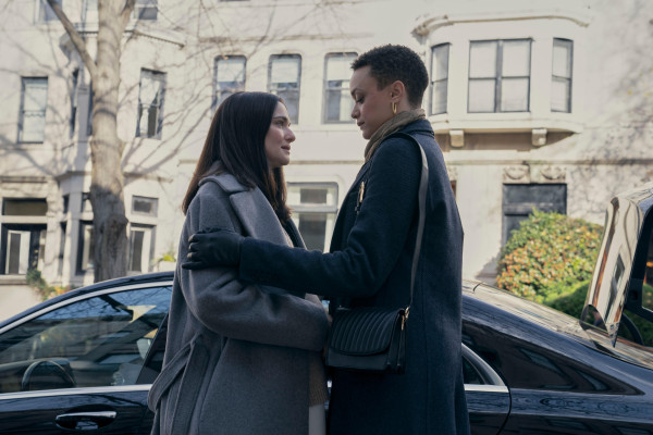 CERMIN: Rachel Weisz dalam Jangkauan Akting Luar Biasa