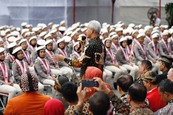 Sejarah Sekolah Gratis SMKN Jateng, Berawal dari Masa Lalu Ganjar Kesulitan Sekolah