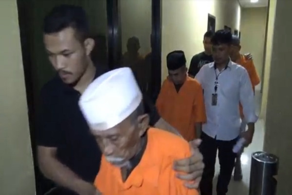 Edan! 3 Kakek di Maros Ditangkap Polisi usai Bergiliran Cabuli Gadis Berusia 10 Tahun
