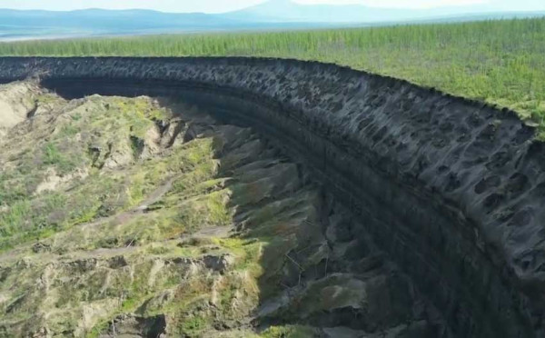 Lapisan Permafrost Siberia Terus Mencair, Gerbang ke Dunia Bawah Makin Lebar