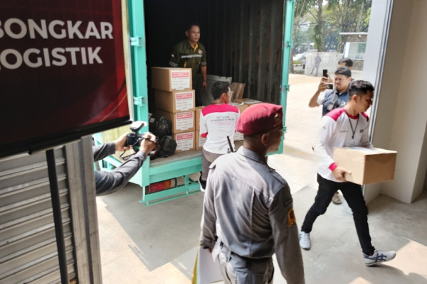 KPU Simulasi Bongkar Muat Logistik Pemilu 2024 di Bogor, Kenapa?