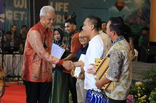 Lurik Ganjar hingga Nasi Megono Khas Pekalongan Laris Manis di Kalsel