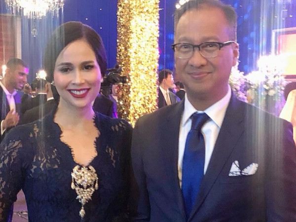 5 Artis Lawas yang Menikah dengan Pejabat, Nomor 3 Usianya Terpaut 25 Tahun