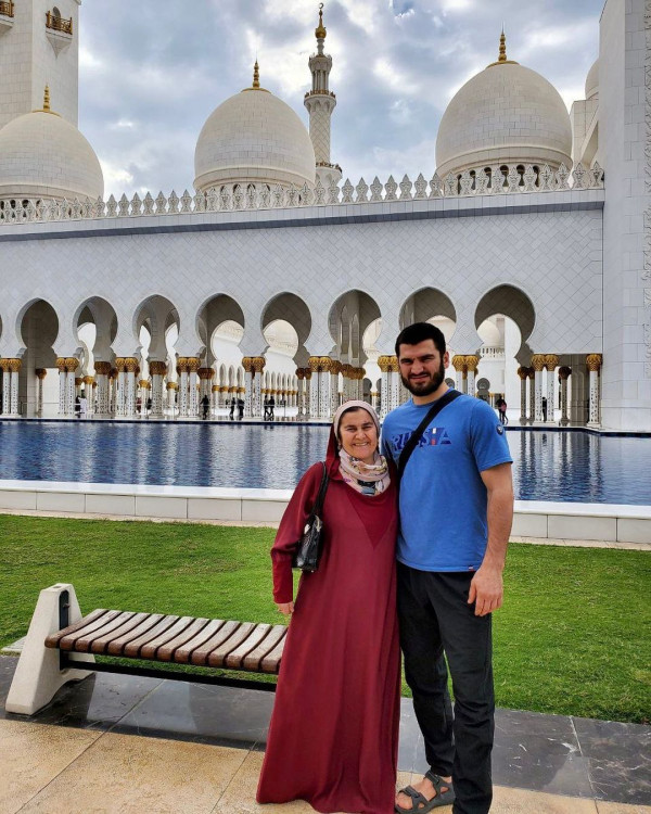 5 Petinju Muslim Juara Dunia saat Ini, Mayoritas Belum Terkalahkan