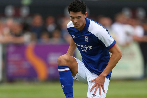 Kieran McKenna Terkesima Performa Elkan Baggott, Jadi Dipinjamkan atau Dipertahankan Coach?