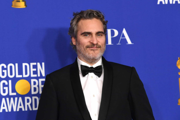 10 Artis Hollywood yang Namanya Berdasarkan Kota dan Negara