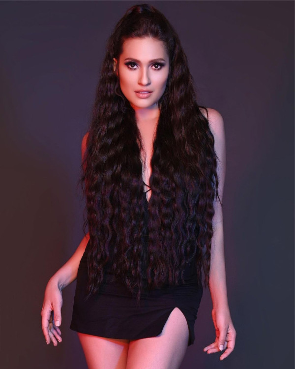 5 Foto Karenina Anderson yang Diciduk karena Narkoba