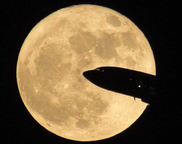 Simak Potret 7 Fenomena Supermoon di Berbagai Belahan Dunia