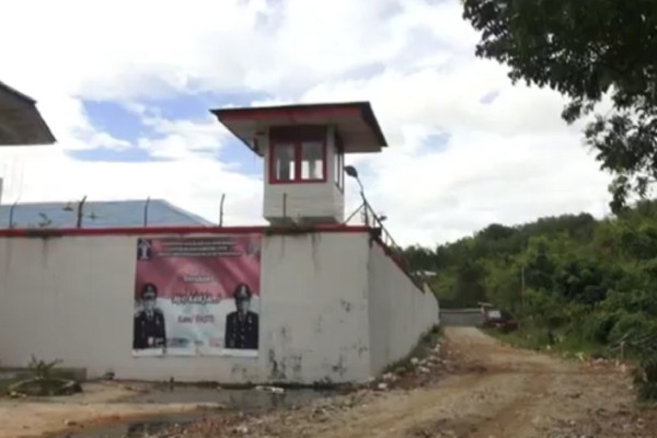 Napi Narkoba Kabur usai Jebol Plafon Sel Tahanan Lapas Kelas II B Panyambungan