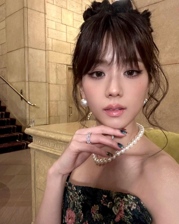 5 Pesona Jisoo BLACKPINK yang Bikin Ahn Bo Hyun Jatuh Cinta