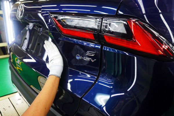 Produksi Innova Zenix dan Yaris Cross Tembus 30.500 Unit, Kendaraan Elektrifikasi Jadi Primadona Baru?