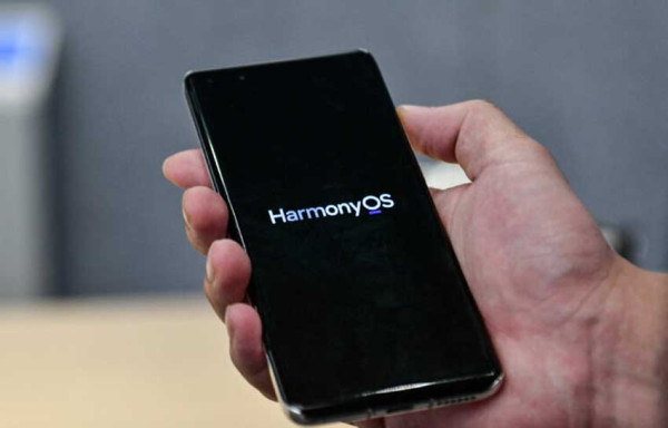 Huawei Bikin Heboh, Tampilkan Sistem Operasi HarmonyOS 4 Terintegrasi AI