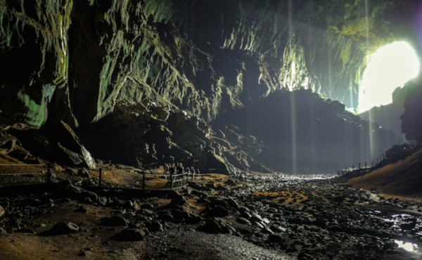 10 Gua Bawah Tanah Terkenal di Dunia, Nomor 6 Kerap Dikaitkan dengan Dunia Jin