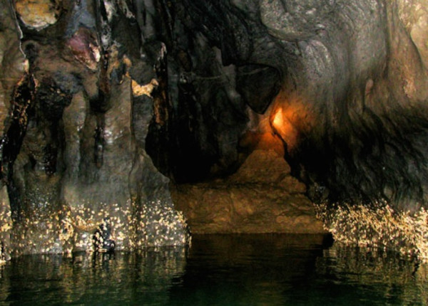 10 Gua Bawah Tanah Terkenal di Dunia, Nomor 6 Kerap Dikaitkan dengan Dunia Jin