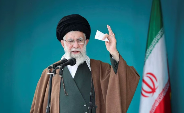 5 Fakta Unik Ayatollah Ali Khamenei, Salah Satunya Jarang Pergi ke Luar Negeri