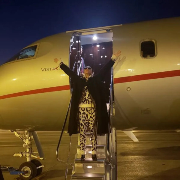 7 Artis Hollywood Ini Punya Jet Pribadi, Pantas Tajir Melintir