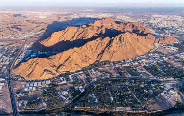 5 Fakta Jabal Uhud dan Keutamaannya, Gunung yang Mencintai dan Dicintai Umat Islam