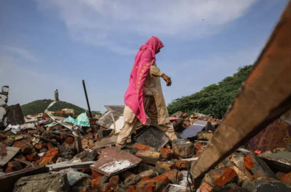 Biadab, Ratusan Rumah dan Toko Warga Muslim di India Dihancurkan