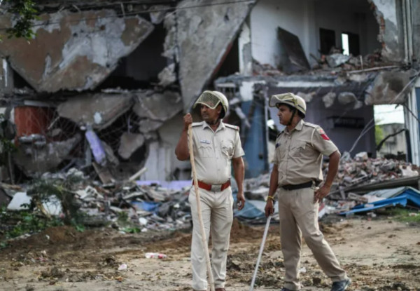 Biadab, Ratusan Rumah dan Toko Warga Muslim di India Dihancurkan