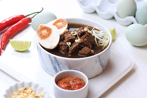 7 Sup Terenak yang Memikat Lidah Dunia, Rawon Termasuk