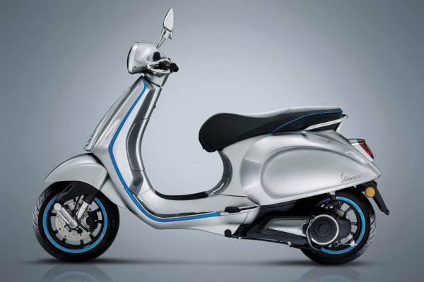 Mejeng di GIIAS 2023, Ini Spesifikasi Motor Listrik Vespa Elettrica
