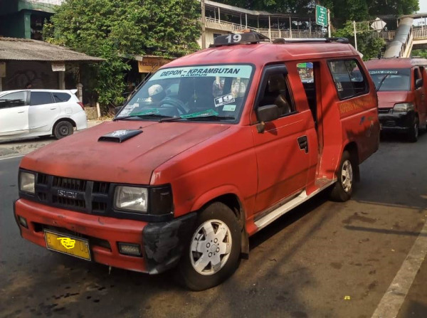 Deretan Angkot Jadul yang Masih Mengaspal di Jaksel, Ada yang melewati Ragunan