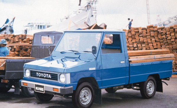 Mengapa Toyota Fokus di Kendaraan Komersial di GIIAS 2023? Ternyata Ini Alasannya!
