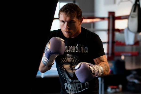 Perbandingan Rekor Jermell Charlo vs Saul Canelo Alvarez, Adu Kekuatan Juara Tak Terbantahkan