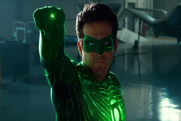 10 Film yang Kebanyakan Pakai CGI, Juaranya Superhero DC!