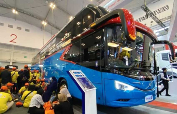 Ini Deretan Bus yang Melantai di Ajang GIIAS 2023