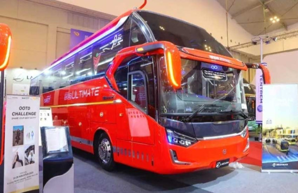 Ini Deretan Bus yang Melantai di Ajang GIIAS 2023
