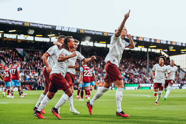 3 Statistik Menakutkan Erling Haaland usai Manchester City Bombardir Gawang Burnley