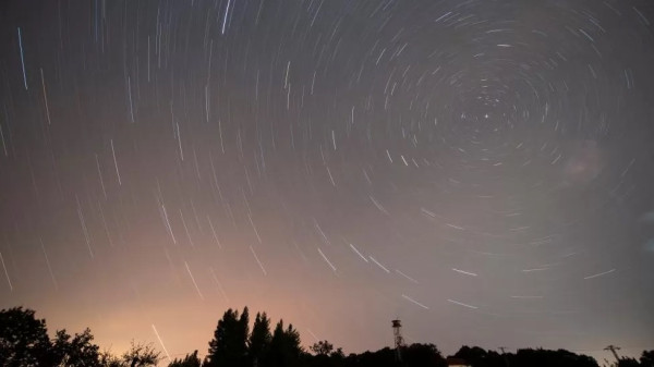 Mengenal Fenomena Puncak Hujan Meteor Perseid 13 Agustus 2023
