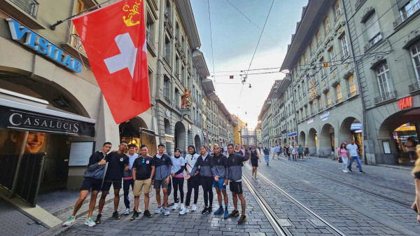 Timnas Panjat Tebing Indonesia Rayakan HUT ke-78 RI di Swiss dengan Balap Karung