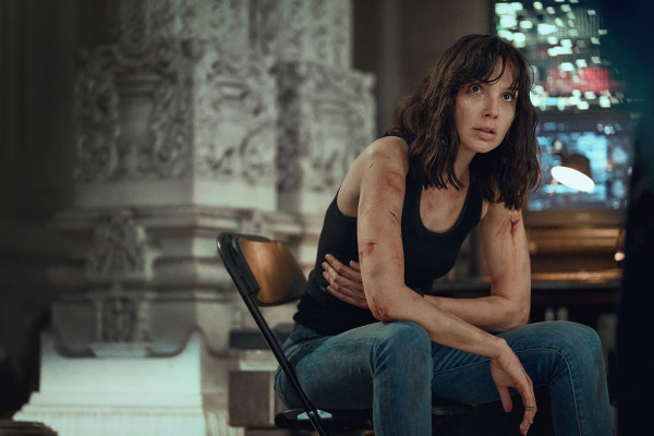 Review Heart of Stone: Generik tapi Gal Gadot Tetap Memikat