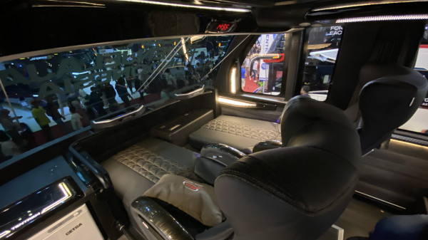 Review Bodi Bus Avante Grand Captain, Punya Jok Depan Istimewa dengan Pemandangan Terbaik