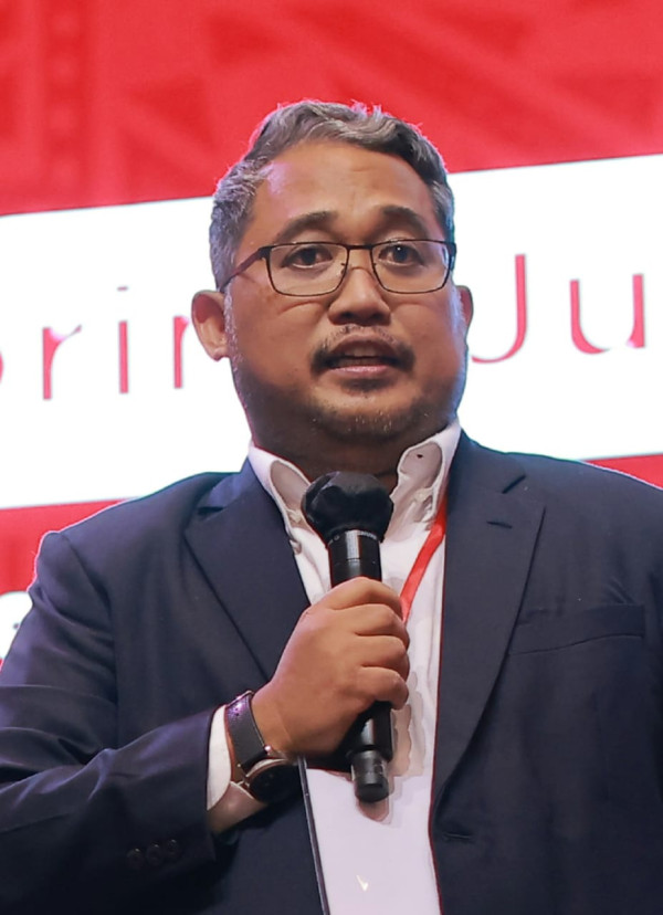 CFIRST Prihatin Al-Qur’an Dibakar di Depan Kedubes RI di Denmark