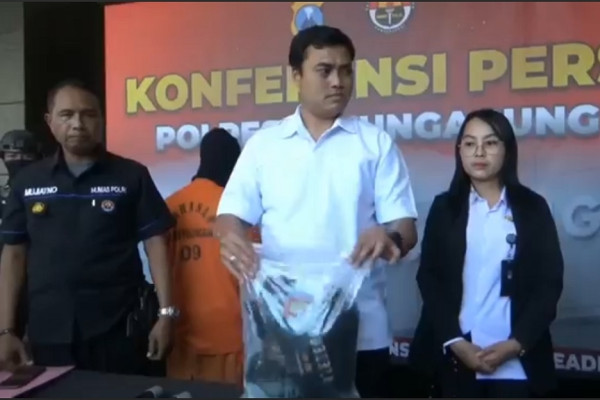Edan! Pemuda di Tulungagung Setubuhi Gadis Belia di Atap Masjid