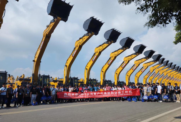 Perkuat Pembiayaan Produktif, MNC Guna Usaha dan Gaya Makmur Tractors Kunjungi Pabrik XCMG dan Shantui di China