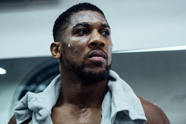 Shelly Finkel Optimistis Deontay Wilder Bakal Hadapi Anthony Joshua di Arab Saudi