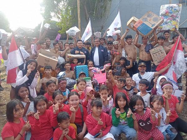 Disambut Meriah Warga, 2 Bacaleg Perindo Gelar Lomba 17 Agustus di Pegadungan Kalideres