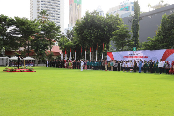 Ajak 100 Pelajar Lokal, KBRI Bangkok Gelar Upacara Peringatan HUT Ke-78 Kemerdekaan RI