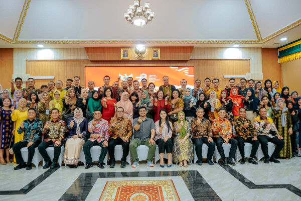 Empat Paskibra Terima Beasiswa Kuliah, Bobby Nasution: Silakan Pilih Sesuai Keinginan