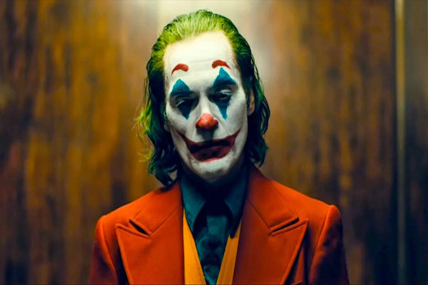 10 Film Warner Bros. Pictures Paling Laris, Barbie Mengejutkan