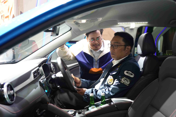 Ridwan Kamil Kaget Banyak Mobil China di GIIAS 2023