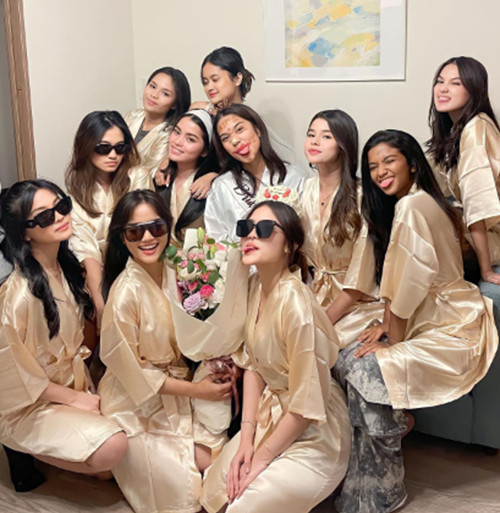 Foto-Foto Bridal Shower Azizah Salsha, Selebgram yang Akan Dinikahi Pesepakbola Pratama Arhan