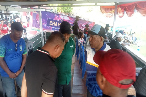 Kericuhan Pecah di Jayapura Papua, Hujan Batu Warnai Laga Final Turnamen Sepak Bola