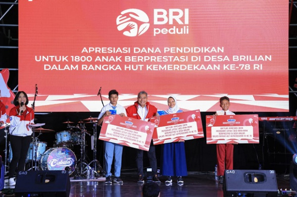 BRI Hadirkan Bazaar UMKM dan Bagikan Beasiswa di BRILiaN Independence Week 2023